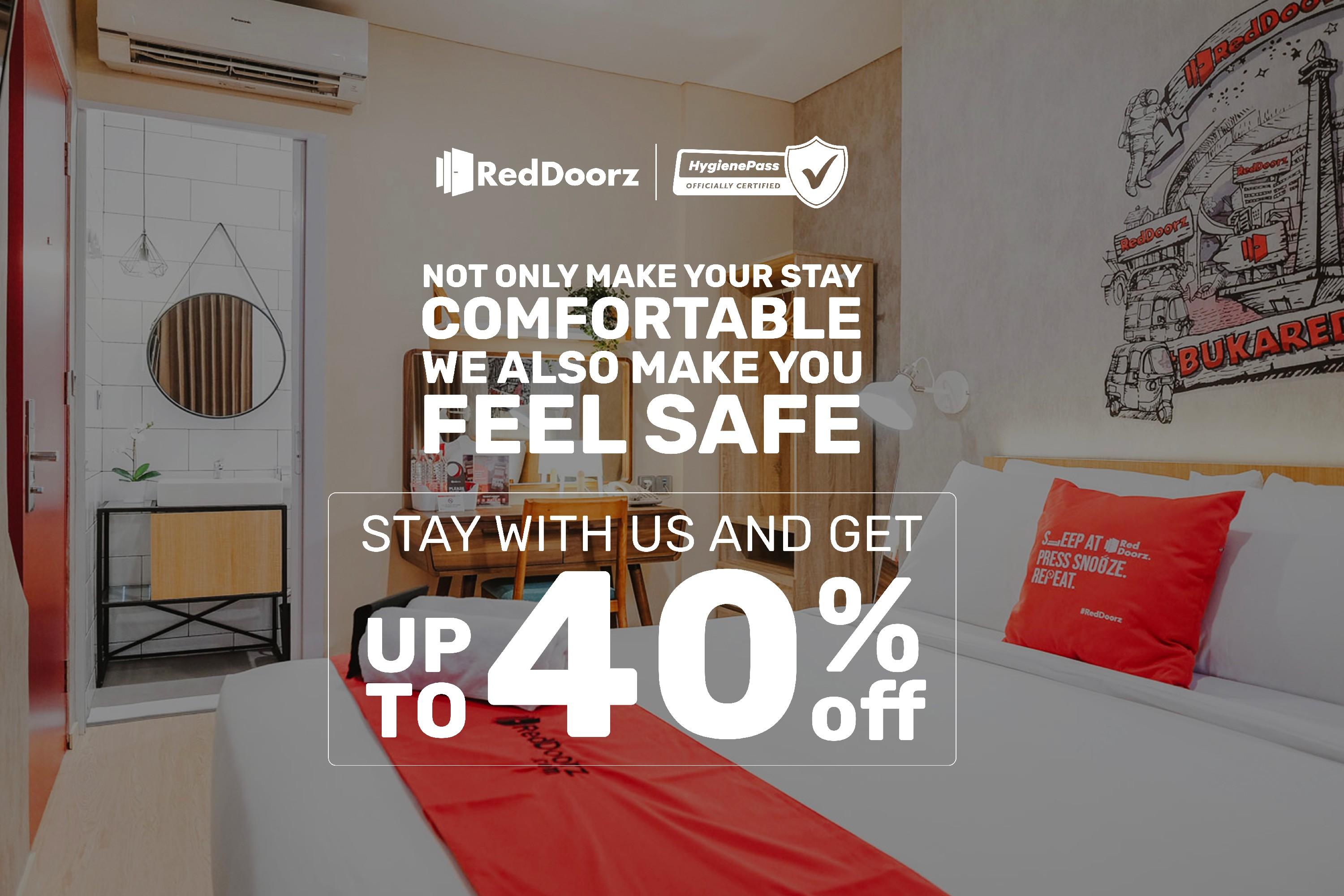 Reddoorz Plus @ Thamrin Yakarta Exterior foto