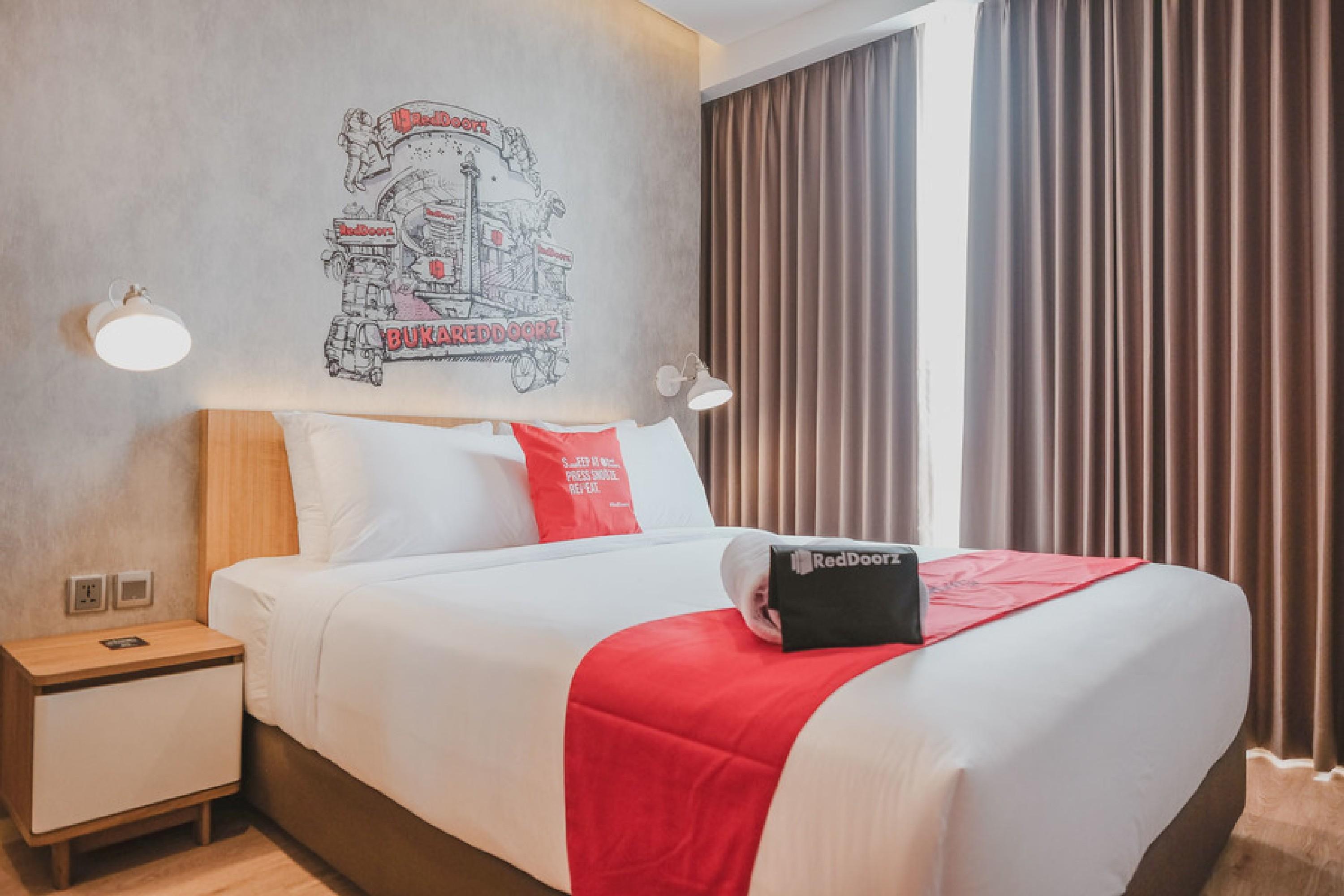 Reddoorz Plus @ Thamrin Yakarta Exterior foto